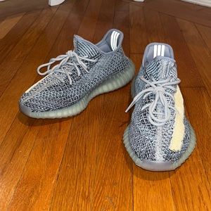 RARE Yeezy 350 Ash Blue Mens 8.5 Wmns 9.5